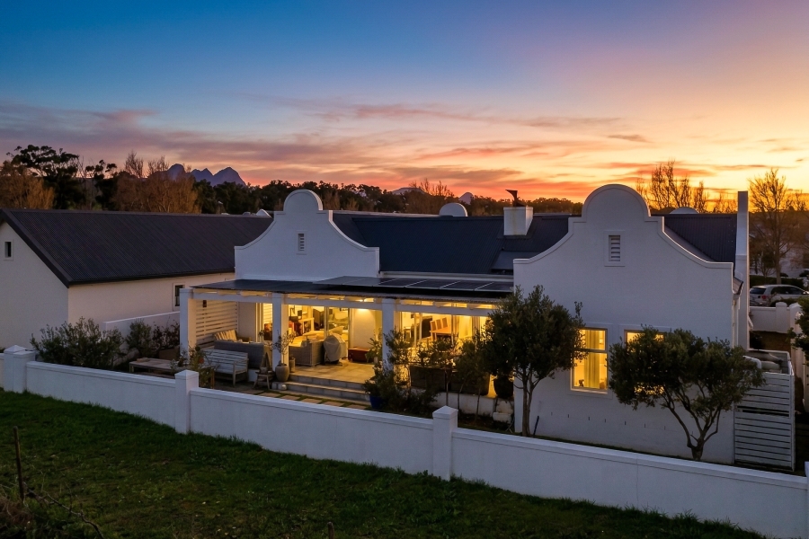 3 Bedroom Property for Sale in Croydon Vineyard Estate Western Cape